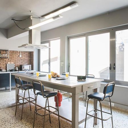 Artists' Favorite Spacious Loft Near Acropolis!! Афіни Екстер'єр фото